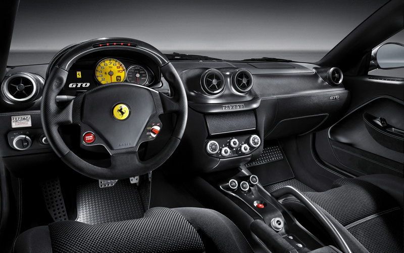 2011 Ferrari 599 GTO 2011-ferrari-599-gto-2_800x0w