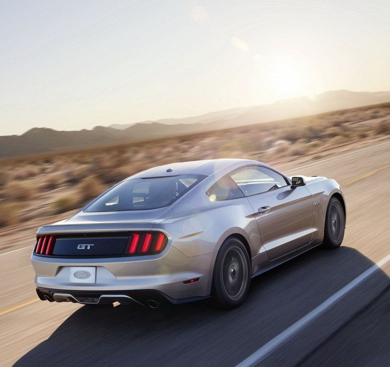 MUSTANG 2015-ford-mustang-31_800x0w