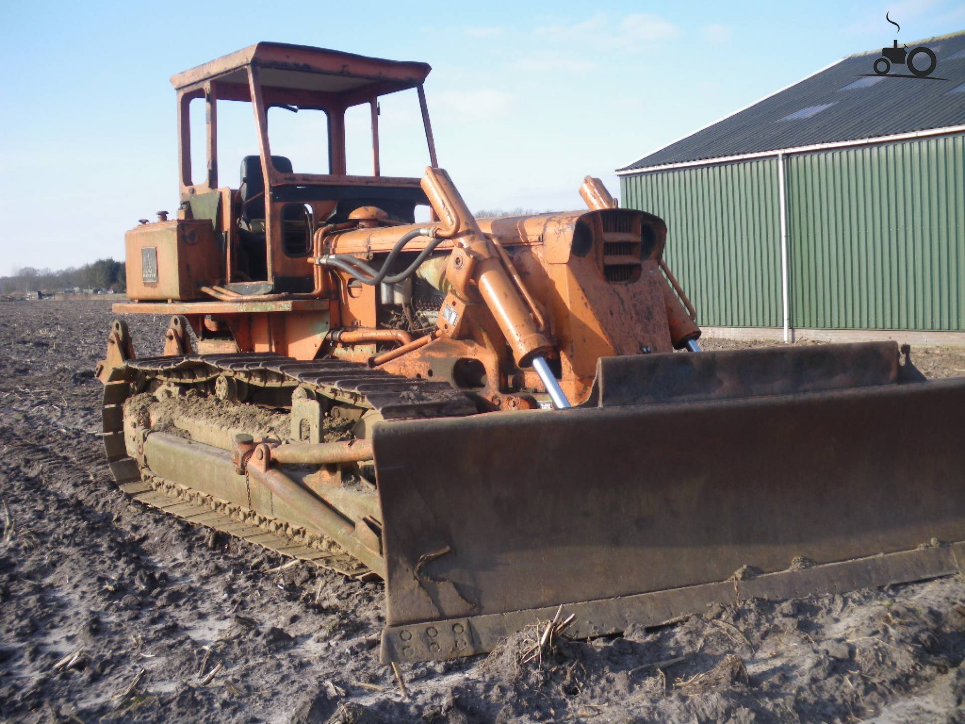 DEUTZ....aussi des chenilles ! 596003-rups-trekker-deutz