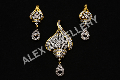 اطقم زمرد فاخره American-Diamond-Pendant-Set