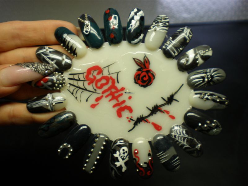 Nageldesign Gothic-Nail-Art-Halloween