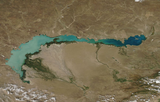 Balhaško jezero: Slatko-slano jezero, Kazahstan Balhasko-jezero-2