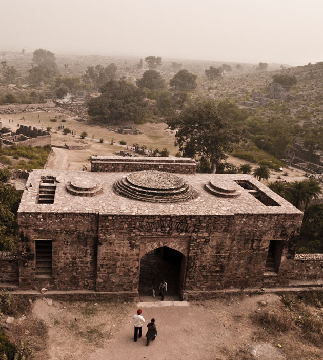 Mistična mesta  Bhangarh-4