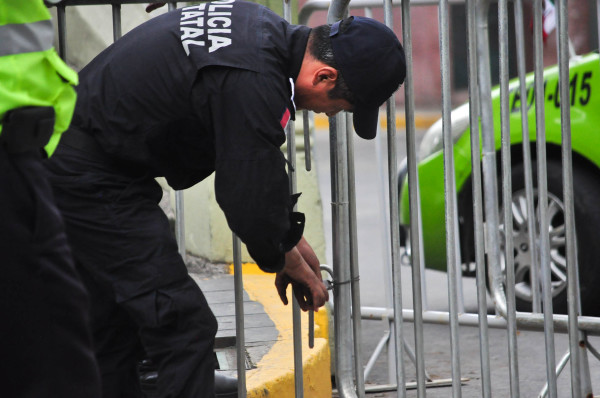 Instalan fuerte dispositivo de seguridad en centro de Xalapa por ceremonia del Grito Poli-600x398