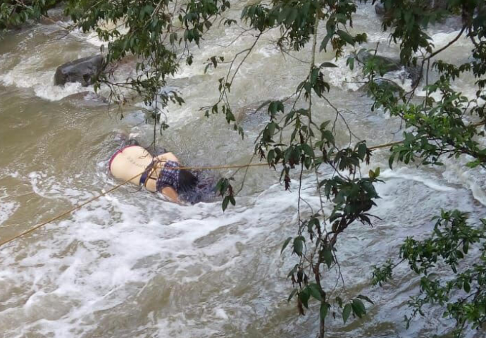 Hallan cuerpo de mujer en arroyo de aguas negras de colonia Rafael Hernández en Xalapa Captura-de-pantalla-2018-08-30-a-las-12.05.30-690x480