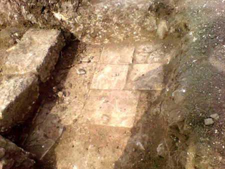 هذه صور لآثار رومانيه في منطقه زخرون يعقوب مشاهد حلووووووه 6_33
