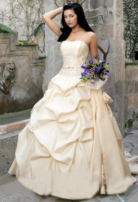 ********** صور فساتين اعراس جميلة لصبايا ************ Fashion_BridalGown_IFJJ_456