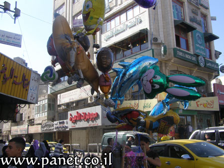  اجواء العيد في مدينة رام الله PB171274