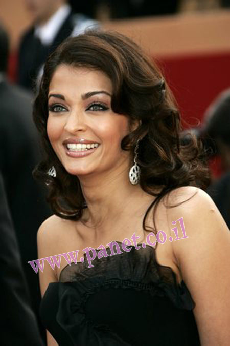 ملكة جمال العالم لعام 1994 اشواريا راي Aishwarya_Rai_Cannes_6