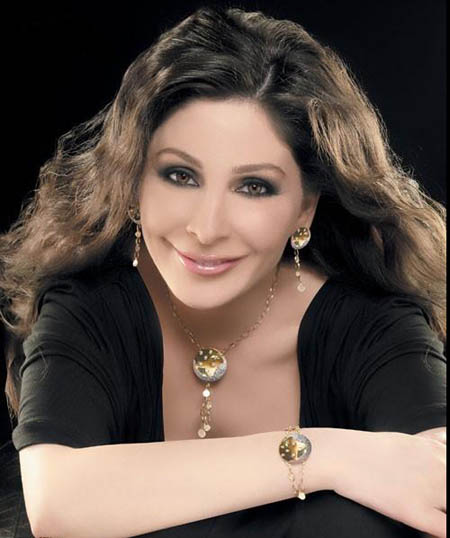 صور الفنانة اليسا 27473-23