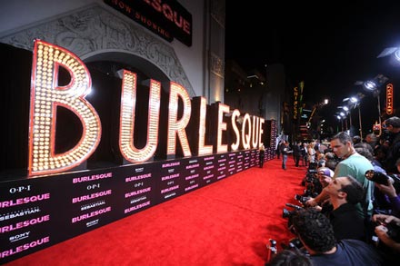 Premiere pv Premiere_Screen_Gems_Burlesque_Arrivals_WAitwOL_4Nkl