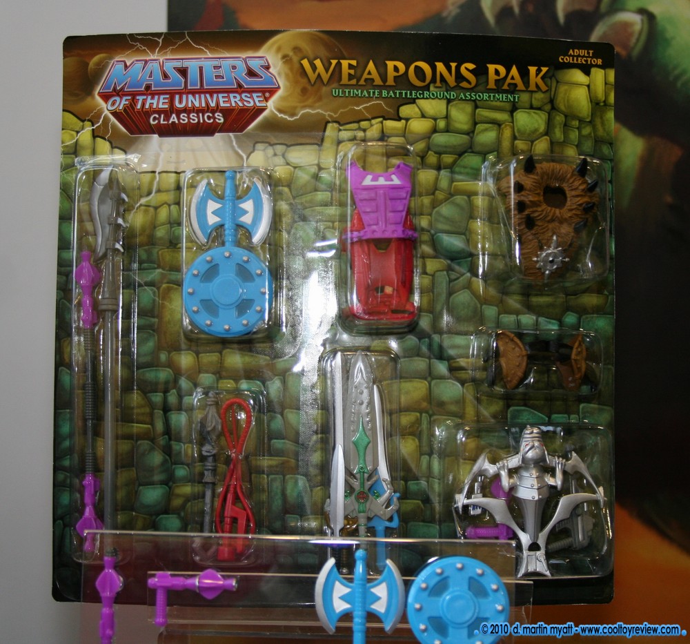 Cuando tengan a Catra........ ToyFair2010_MOTUC_Weapons_Pack