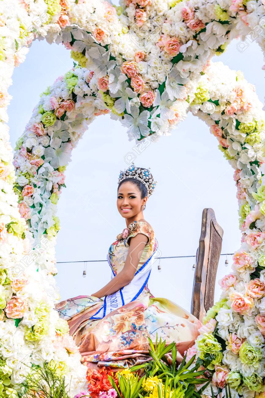 GODDESS OF 2014 - TOP 20 - LET'S VOTE TOP 10 - Page 3 36338333-CHIANG-MAI-THAILAND-FEBRUARY-07-Miss-Thailand-World-2014-in-parade-with-fresh-flowers-decorate-car-i-Stock-Photo