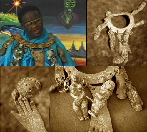 CREDO MUTWA (Chaman Zoulou et Ancien) Sur les Enlèvements Extra-Terrestres et les Reptiliens Credo_Mutwa_Necklace_of_the_Mysteries