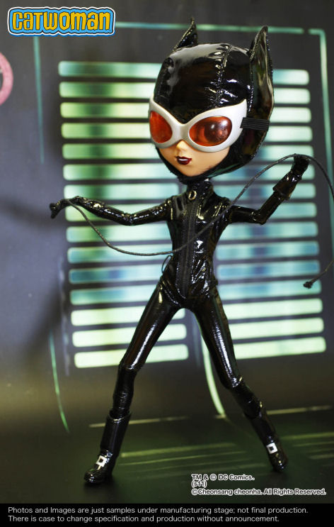 Pullip SDCC Batgirl & Catwoman Catwoman4