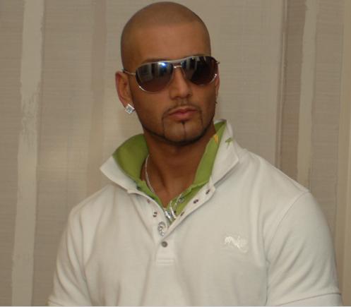 Massari and his family  Smanxc8