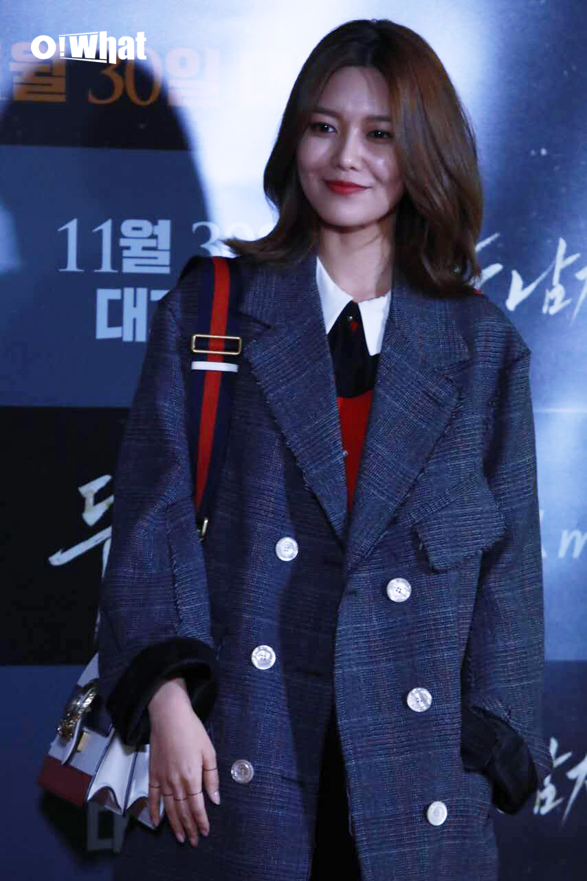 [PIC][22-11-2016]SooYoung và YoonA tham dự buổi công chiếu VIP của Movie "Derailed" vào tối nay - Page 2 26144288714e326e14c2a892d16561de