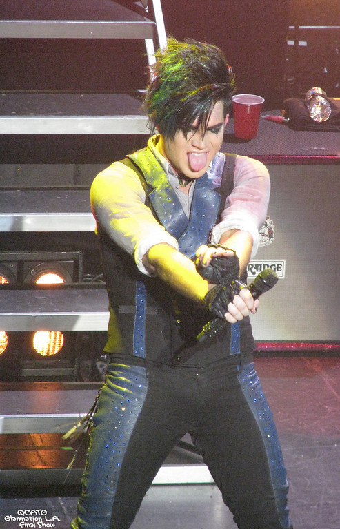 16/12/2010 Los Angeles, CA, Club Nokia 1129847889_KzjqD-XL