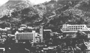 Les missionnaires jésuites (Hiroshima) et franciscains (Nagasaki) - ÉPARGNÉS des radiations mortelles Hirochima-cite-mariale-de-l-Immaculee-300x179
