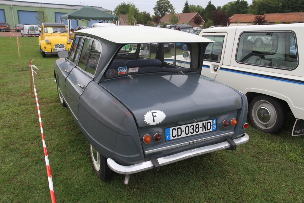 Citro-Retro : 60 ans de la DS à Haisnes lez la Bassée 13/09/2015 IMG_4589