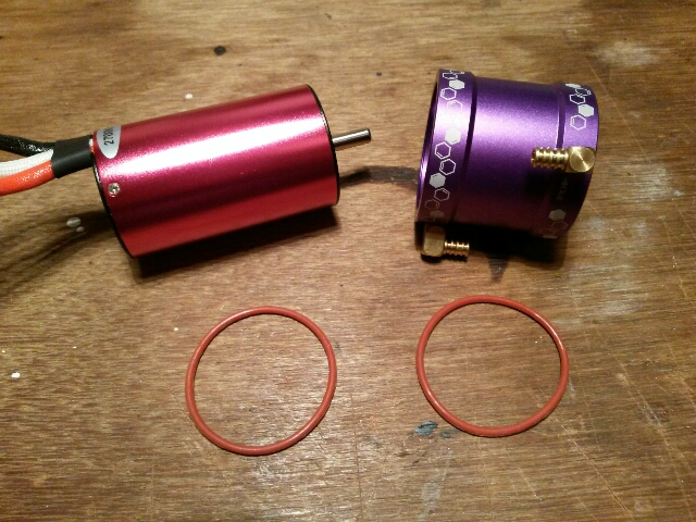 Brushless et jupe de refroidissement ... Moteur