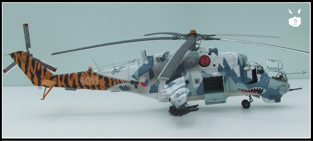 Mil Mi-24 D late "401", Revell 1/48, 1er Lekta Czech Air Force, 1995 Hind305