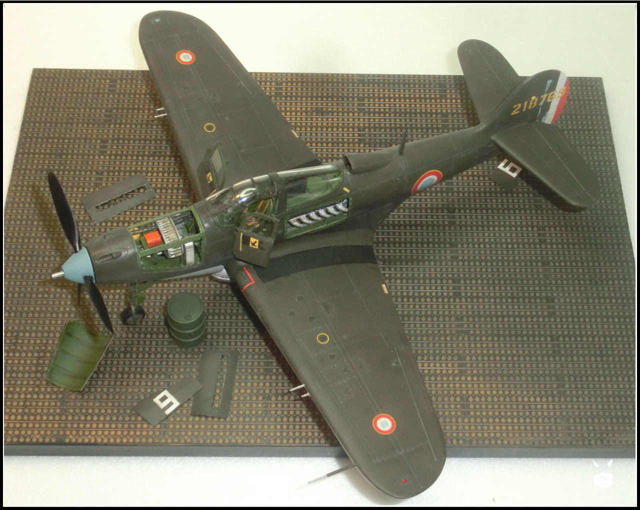 P-39 N Eduard 1/48 - G.C. 1/4 Navarre Janvier 1944 P39-104