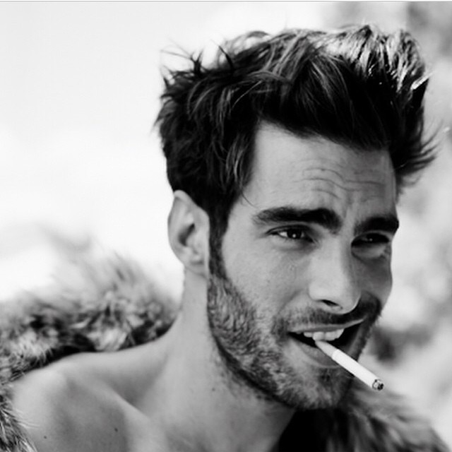 Norimos žvaigždės Jon-Kortajarena-sexy-1_raannt