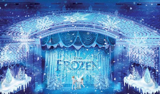 FROZEN - The Musical [Disney On Broadway] Frozen-disneyland-550x325