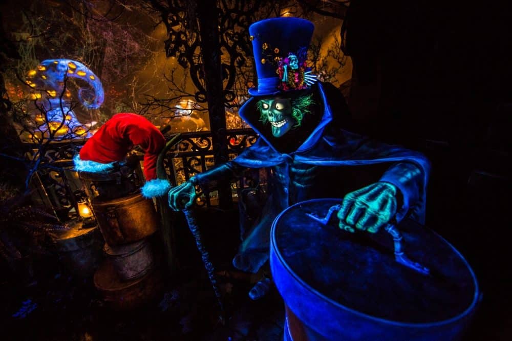 60° anniversario di Disneyland Resort California - Pagina 8 Disneyland-Resort_Halloween-2015-16