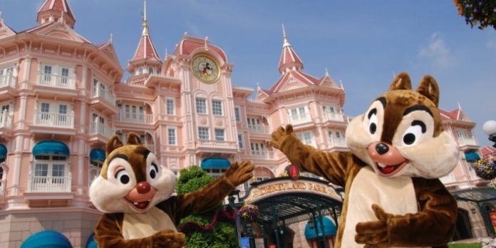 Rapporto annuale sulla frequentazione dei parchi Disney  - Pagina 2 Frequentation-disneyland-paris-04-696x348