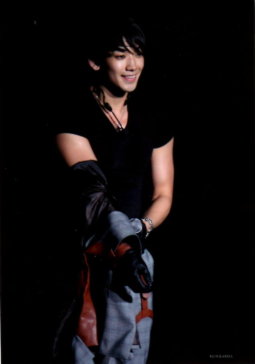 Rain's Zepp LOVE TOUR 2010 - Photos 1%281%29