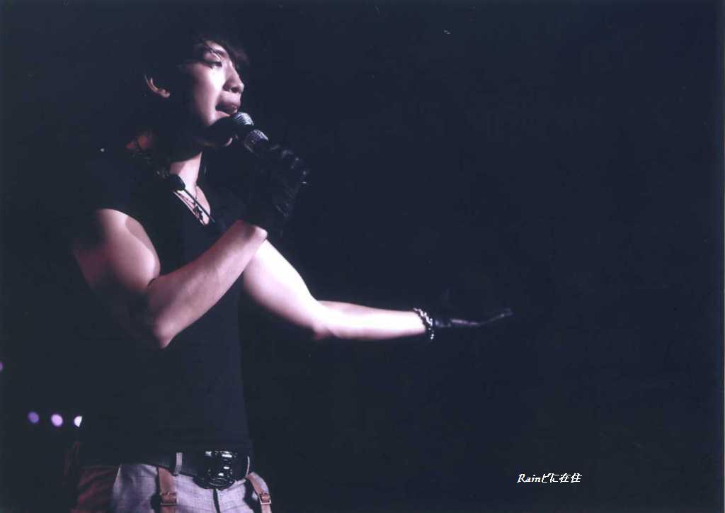 Rain's Zepp LOVE TOUR 2010 - Photos 14