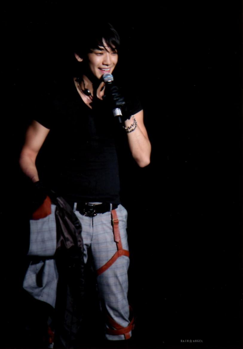 Rain's Zepp LOVE TOUR 2010 - Photos 3%281%29