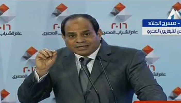 خريف الجنرال.. 6 مؤشرات على دخول نظام السيسي إلى المتاهة  Sisi-sisi300