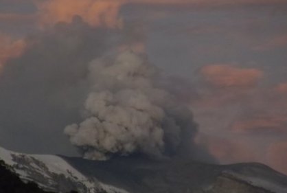 Volcán Nevado del Ruiz Colombia  Volcannevado2nueva_1338296083_1338305815