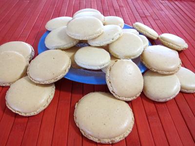  ماكرون بالفاني بالمراحل المصورة  Macarons-a-la-vanille-97899