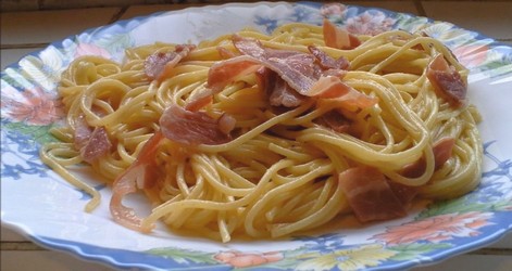 pates a la carbonara traditionnelle italienne Carbo-fr