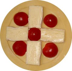 Tartelette feuilletée au Brie et aux Tomates cerises Tartelette_feuilletee_Brie_Tomates_1_non_cuite_t