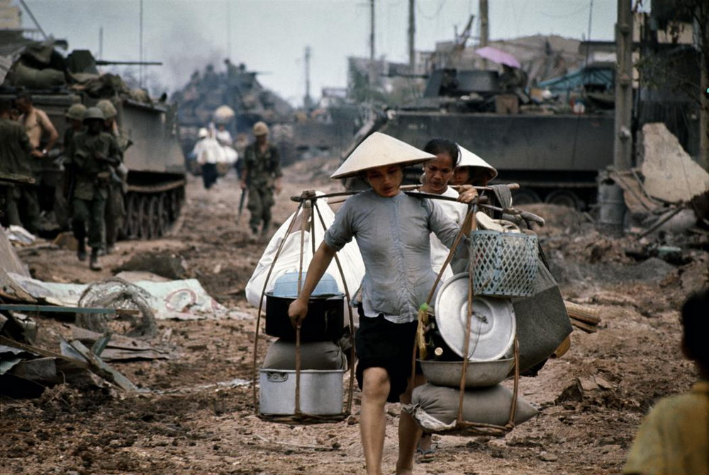 (18+) Những hình ảnh gây sốc về chiến tranh Việt Nam dưới ống kính Philip Jones Griffiths Redsvn-Philip-Jones-Griffiths-Vietnam-war-13