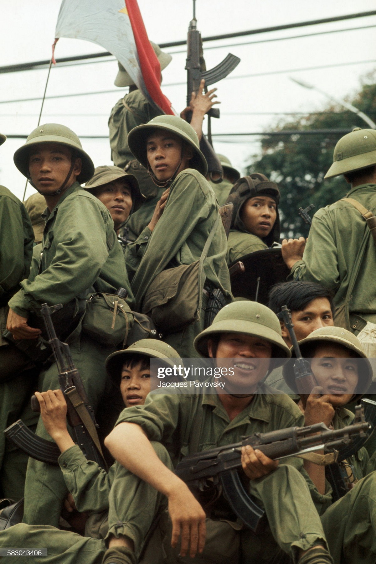 Hình ảnh Sài Gòn ngày giải phóng 30/4/1975 dưới ống kính Jacques Pavlovsky Saigon-30-4-1975-Jacques-Pavlovsky-04