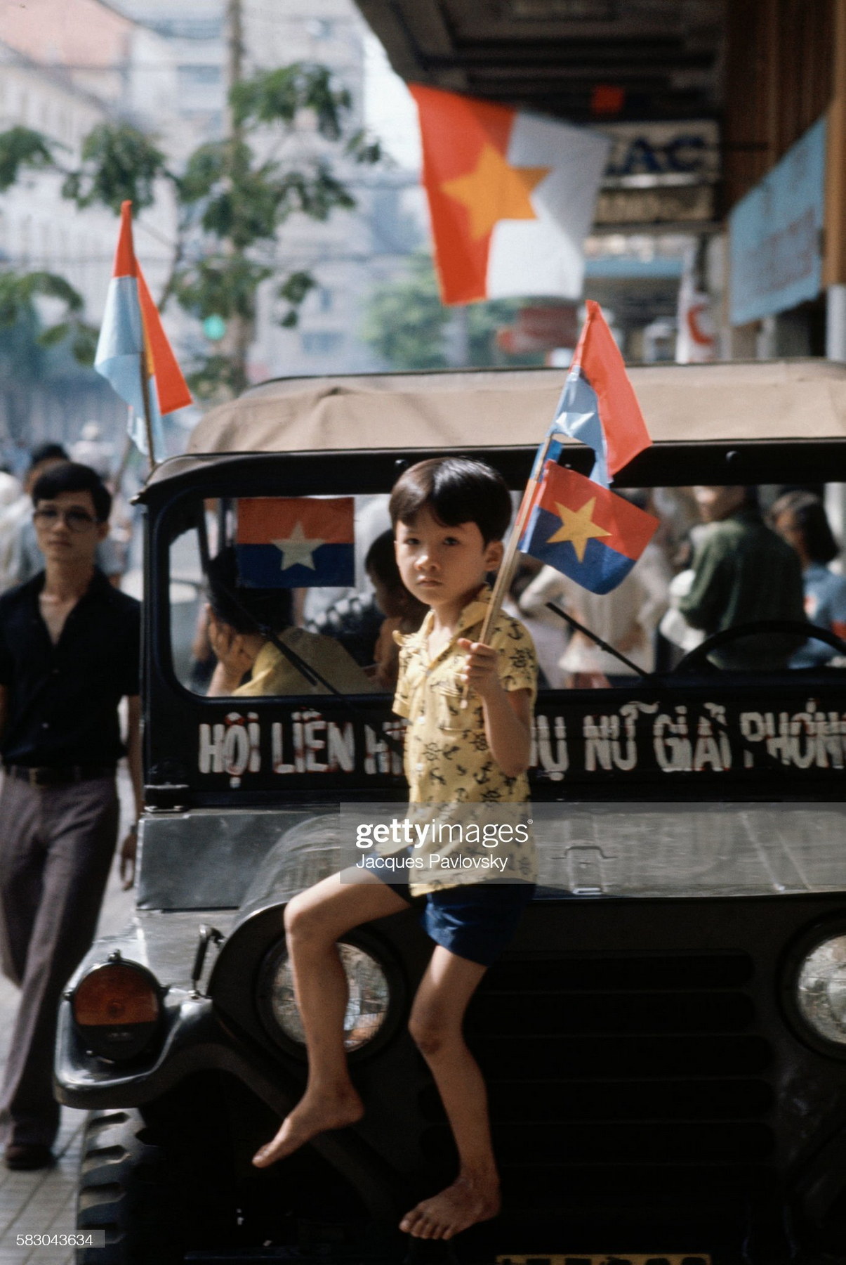 Hình ảnh Sài Gòn ngày giải phóng 30/4/1975 dưới ống kính Jacques Pavlovsky Saigon-30-4-1975-Jacques-Pavlovsky-19