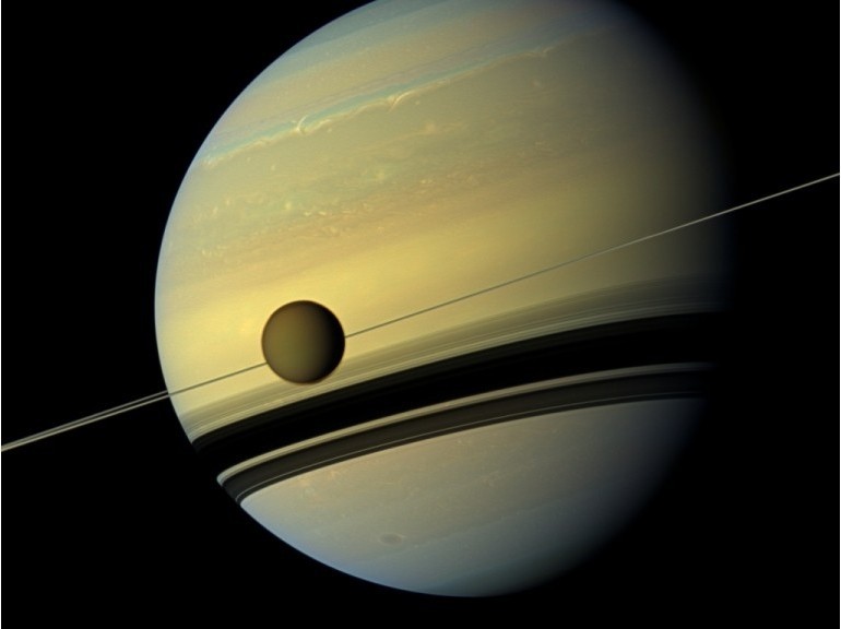 Les couleurs de Saturne 4321423