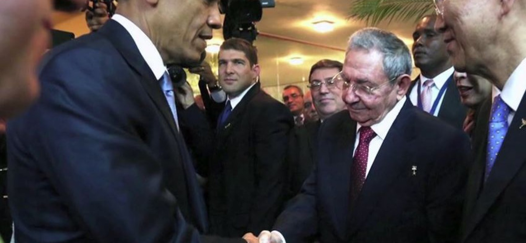 Actualités en Amérique Latine  - Page 2 20151029Reconciliation-Cuba-USA-1728x800_c