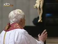 RATZINGER REFUSE DE BAISER LA CROIX DE  NOTRE SEIGNEUR Image001