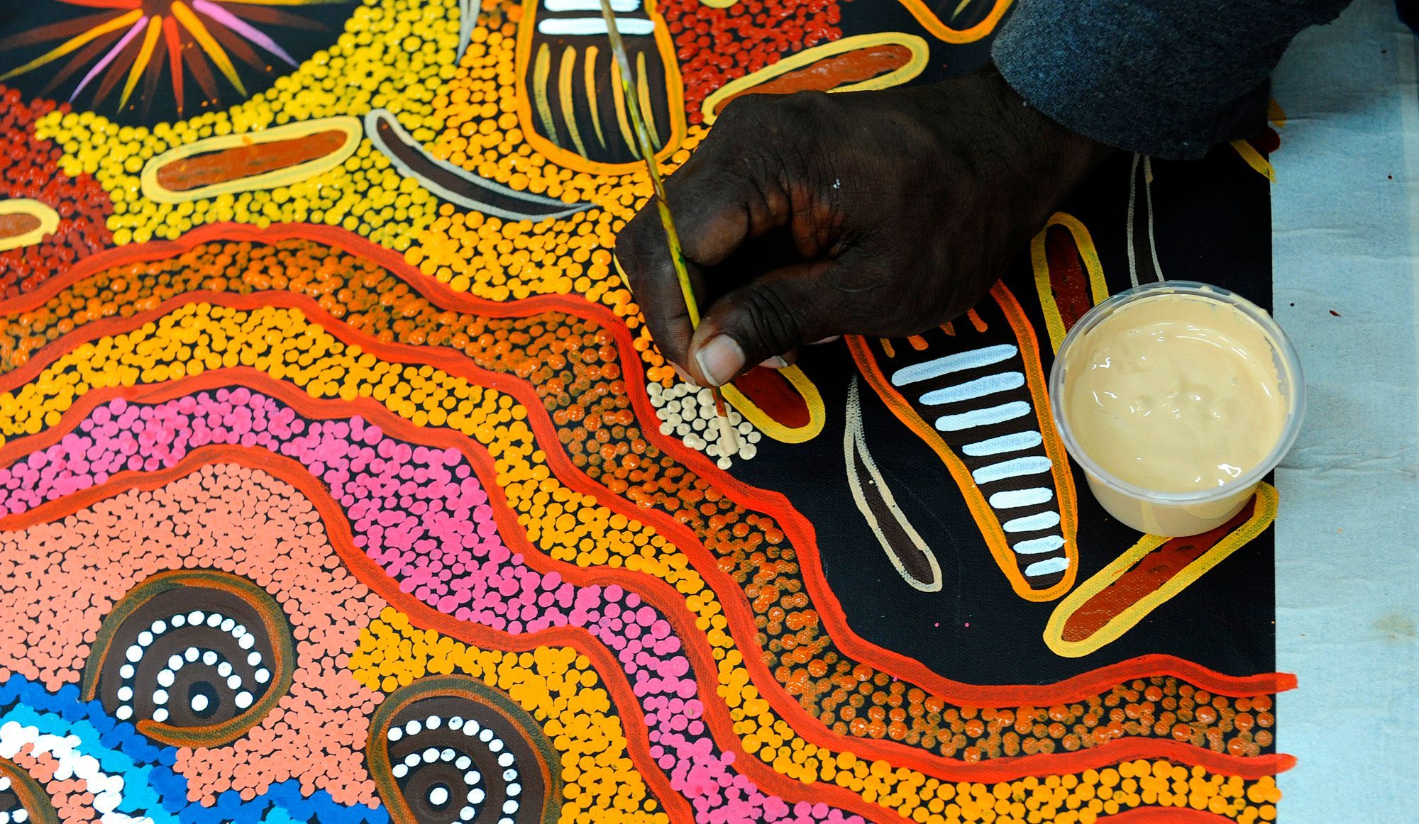 Où suis je? ajonc - 30 juin bravo Martine Australie.-Dans-les-secrets-de-Papunya