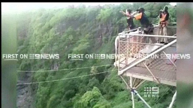 Bungy survival is a 'miracle' for Aussie tourist  376390-bungy