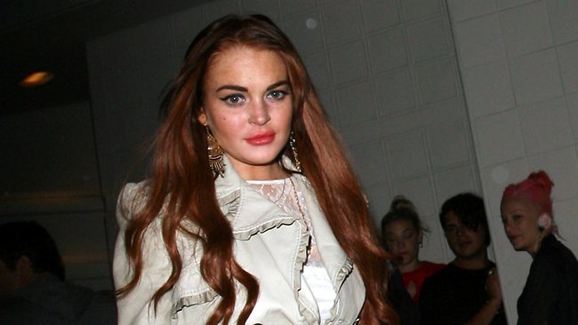 [RUMOR] Lindsay Lohan avverte la "presenza" di Michael Jackson 098250-lindsay-lohan