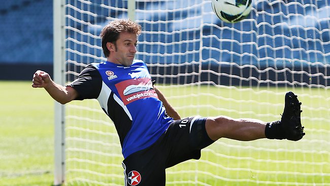 Del Piero in Sydney  495158-del-piero-training