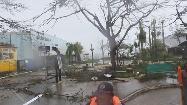 FORCE FIVE CYCLONE 'PAM' Hammers Vanuatu  366282-1e02749c-c9ec-11e4-8974-d922ece54bbb